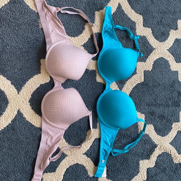 Victoria Secret Bras - Picture 1 of 2